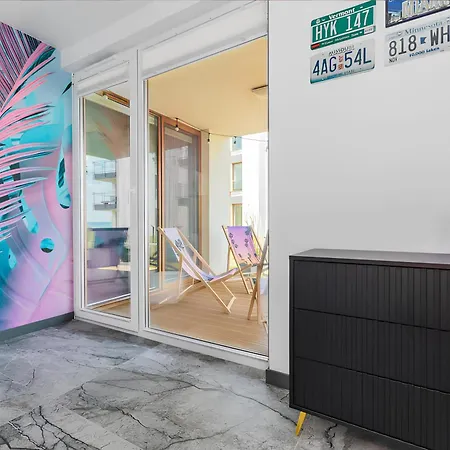 Flatbook - Enklawa Apartment *