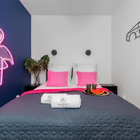 Flatbook - Enklawa Apartment